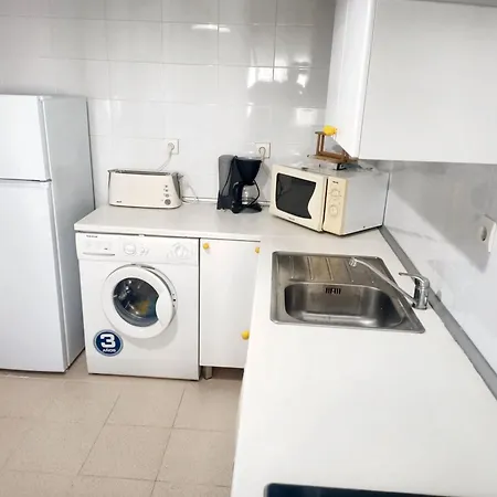 公寓 Spacious In Near Beaches 115 M²